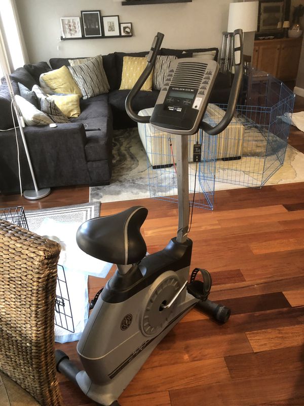 gold's gym indoor cycling bike