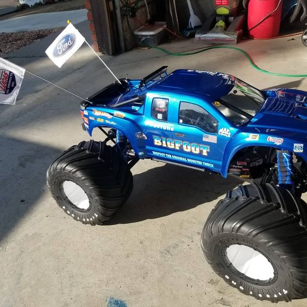 xmaxx bodies