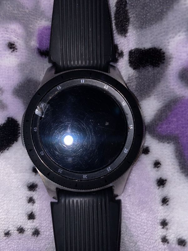 samsung galaxy s9 with watch