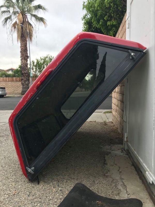 1998 Dodge Ram 1500 Pick-up Camper Shell for Sale in Los Angeles, CA