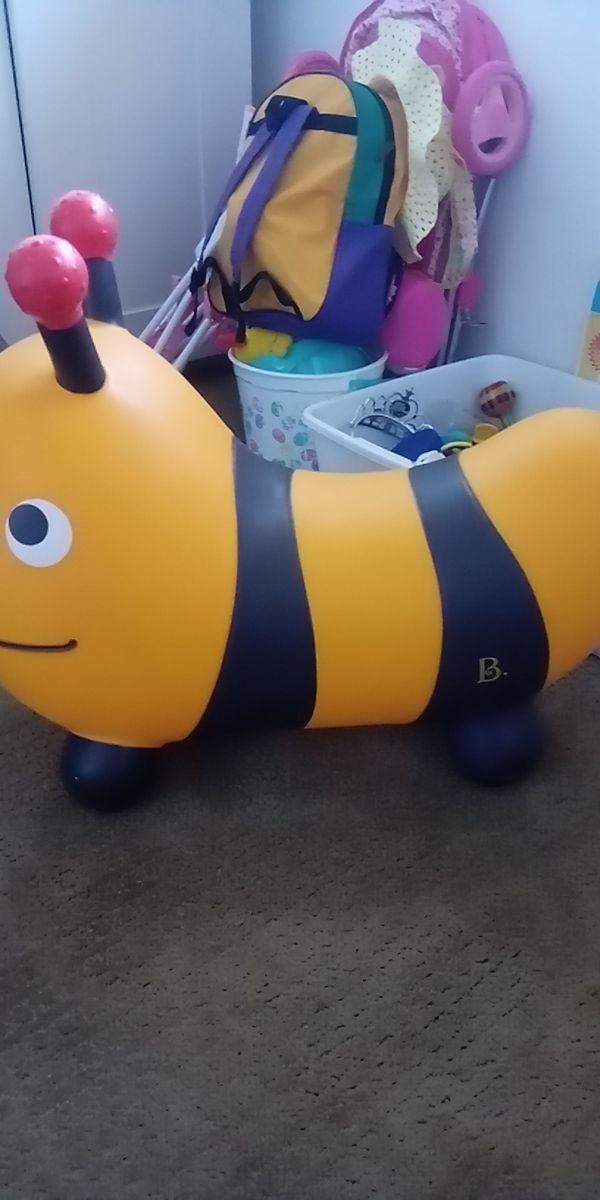 b toys inflatable bee bouncer