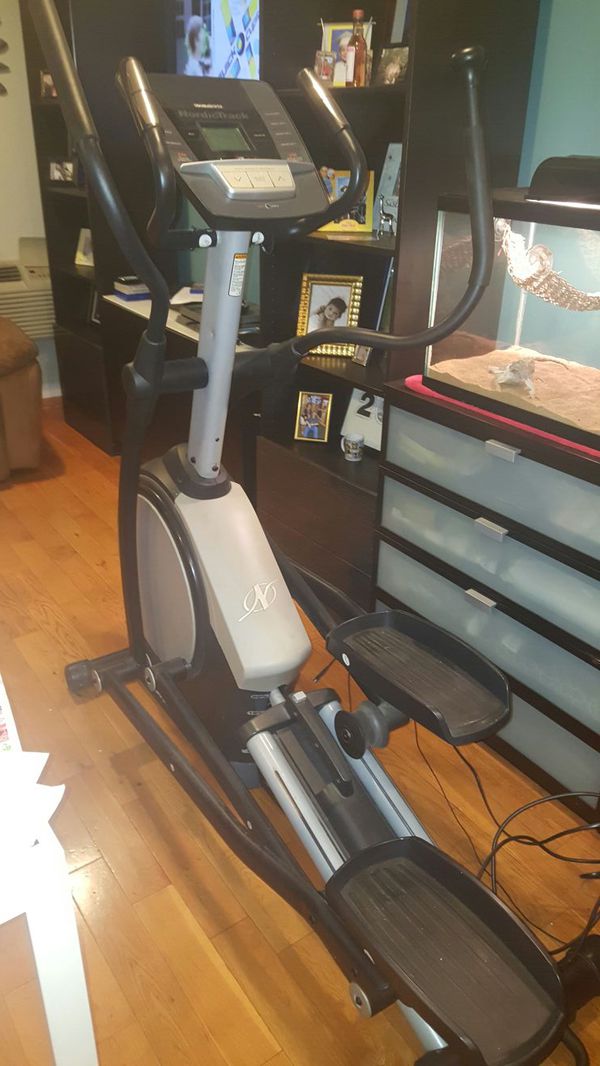 Nordictrack intermix acoustics 2.0 elliptical for Sale in Queens, NY