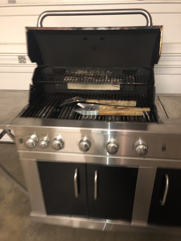 large 5 burner 60k BTU GAS GRILL Includes tank Master Forge 5 burner ...