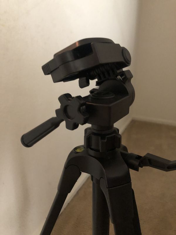Sunpak 5858 DLX Tripod for Sale in Livermore, CA OfferUp