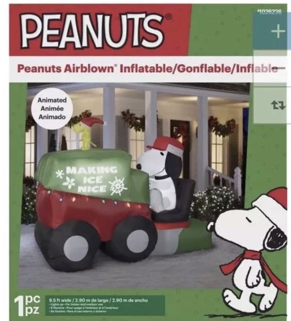 New in box Snoopy peanuts Woodstock hockey Zamboni making ice nice