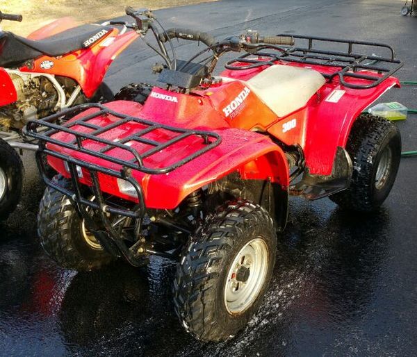 94 HONDA 300 FOURTRAX ATV QUAD 4 WHEELER 1,800 OBO for Sale in