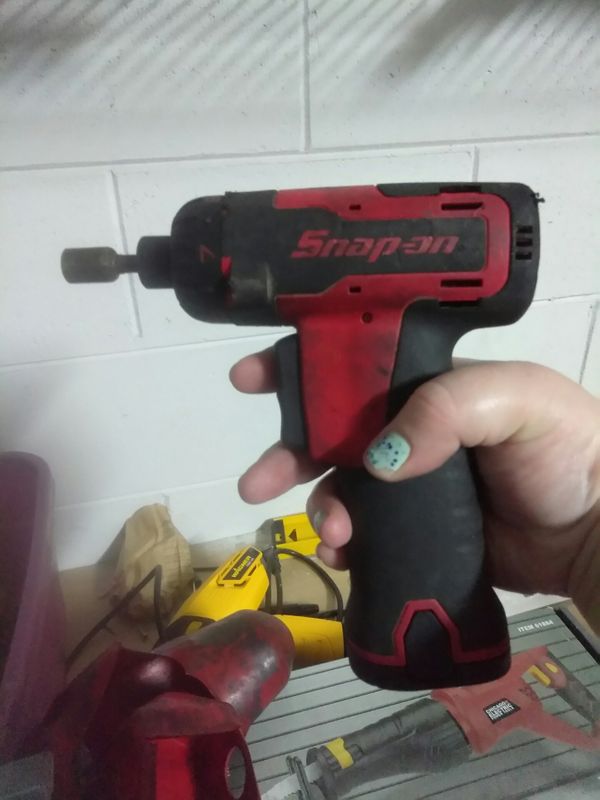 SnapOn Tools 7.2 V 1/4" Cordless Screwdriver CTS561CL W/ Battery for