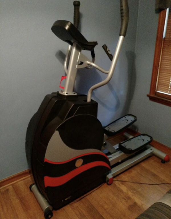 Ironman Evo1 Elliptical for Sale in Powder Springs, GA OfferUp