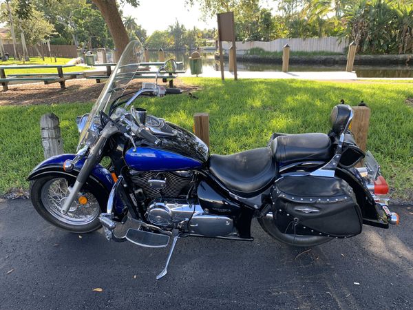Suzuki motorcycle intruder Volusia 800 VL cruiser for Sale in Fort