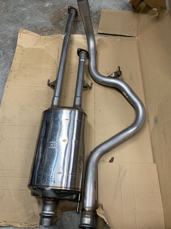 2017 Toyota Tundra 5.7L factory exhaust system for Sale in Pembroke