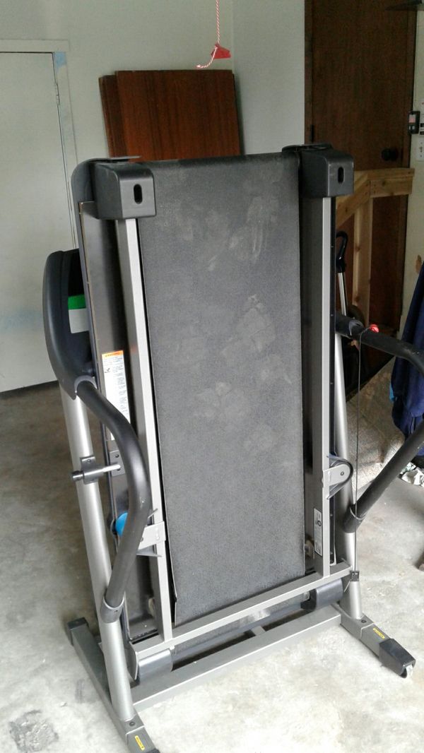 Proform XP 680 crosstrainer/treadmill for Sale in LEWIS MCCHORD, WA