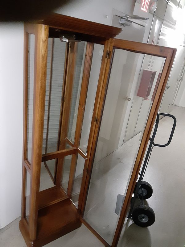 Wood Curio Glass Display Cabinet (6ft x 2ftx 1ft) for Sale in Houston, TX - OfferUp