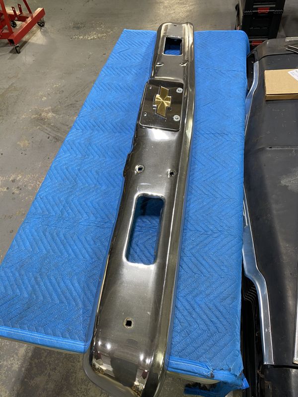 1971 1972 CHEVROLET C10 TRUCK FRONT BUMPER 71 72 OEM for Sale in Miami Gardens, FL OfferUp