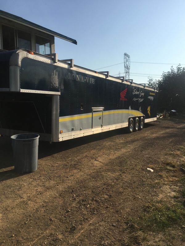 38’ Enclosed trailer for Sale in Mount Vernon, WA OfferUp