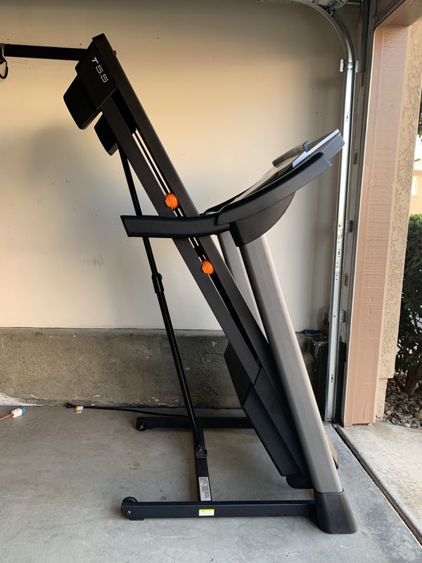 NordicTrack T5.5 Treadmill (used) for Sale in San Diego, CA OfferUp