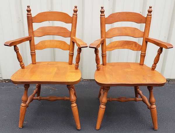 maple kitchen table with chair