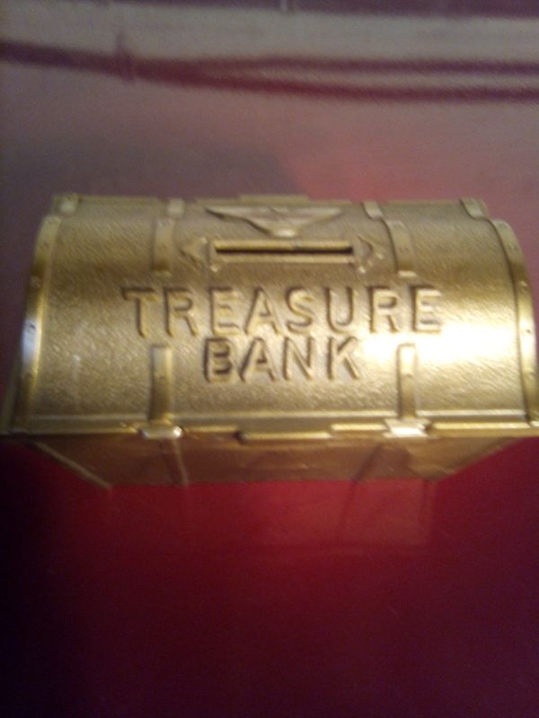 Vintage 1960's Plastic Coin Bank for Sale in Barboursville, WV OfferUp