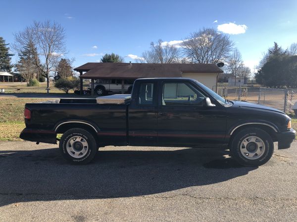 94 GMC Sonoma extended cab SLS for Sale in Inman, SC - OfferUp