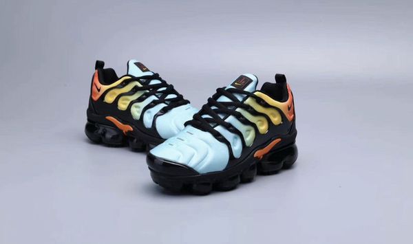 Nike vapor max plus TN kids for Sale in Defiance, OH - OfferUp