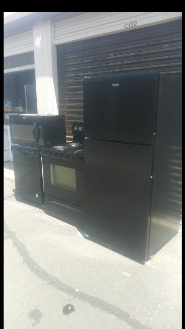 Whirlpool kitchen  full  set  appliances  for Sale in Chandler 