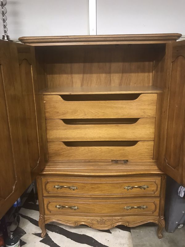 Thomasville 70’s Oak Armoire for Sale in Oxnard, CA OfferUp