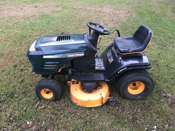 Poulan pro riding lawn mower 42 inch cut for Sale in Bolton, MS - OfferUp