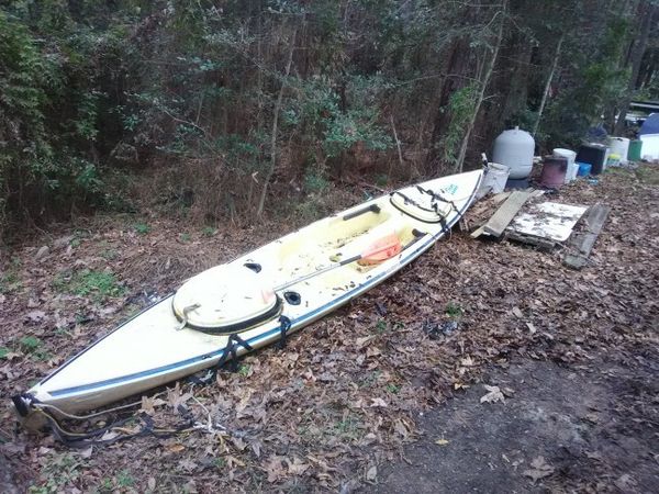 14 Kayak Aquaterra Prism Yellow With 1 Paddle For Sale In Huffman Tx