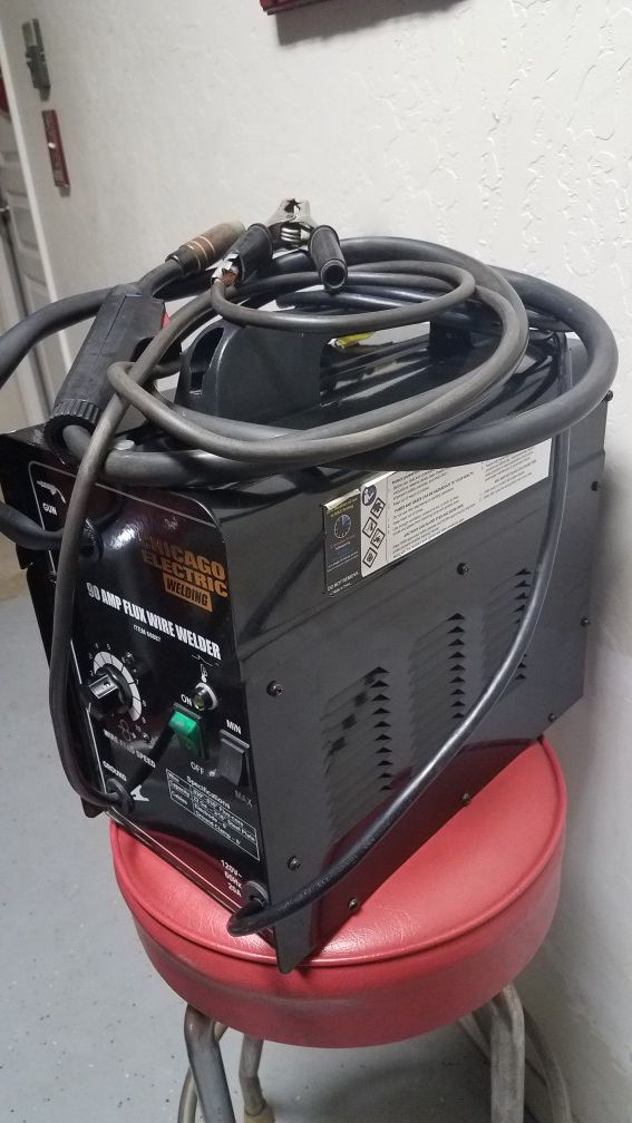 Chicago electric Welder for Sale in Tulare, CA OfferUp