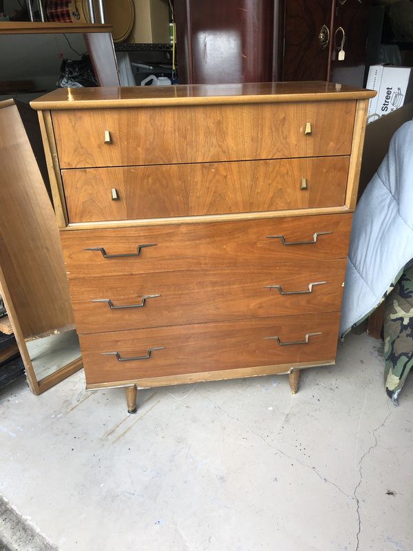 Vintage And Harmony House Mid Century Modern Dresser For Sale In