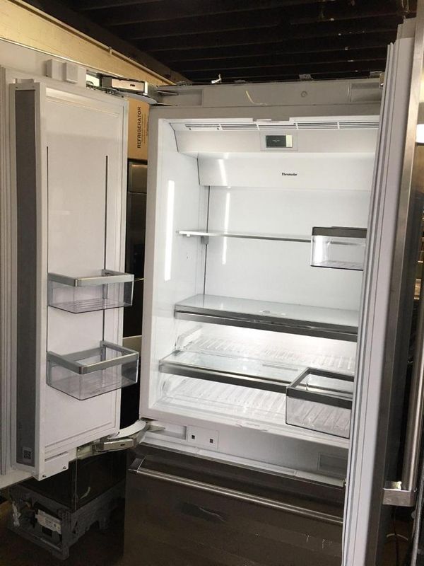 NEW!! Thermador 36” inch Built In Fridge / Refrigerator French Door 3