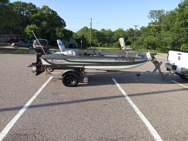 1984 STRATOS BASS BOAT 18 FT FIBERGLASS BASS BOAT for Sale in Irving ...