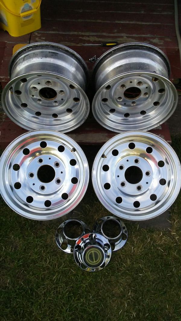 Chrome Ford 5 lug rims 15 inch for Sale in Spokane Valley, WA - OfferUp