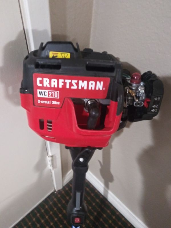 CRAFTSMAN WS210 2CYCLE 25cc weedwacker for Sale in San Diego, CA