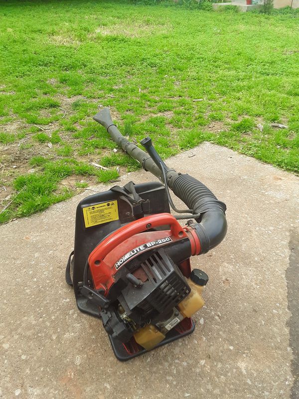 Homelite backpack blower for Sale in Murfreesboro, TN - OfferUp