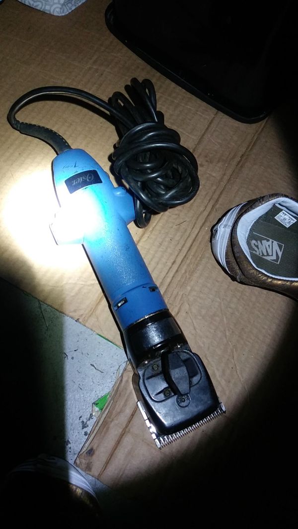 Oster Clipmaster Variable Speed Horse Clippers for Sale in Pico Rivera