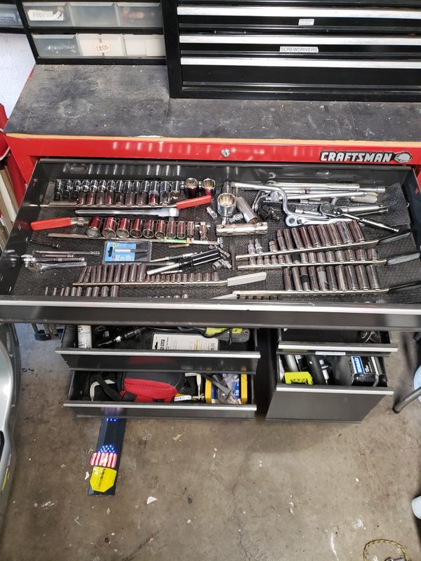 Craftsman tool box drawer won't stay closed