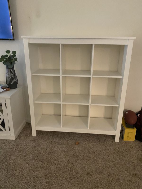 IKEA Kallax 3x3 shelf organizer for Sale in Miami, FL - OfferUp