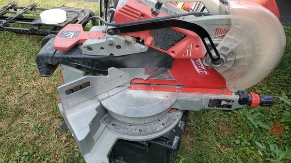 milwaukee 12 sliding compound miter saw