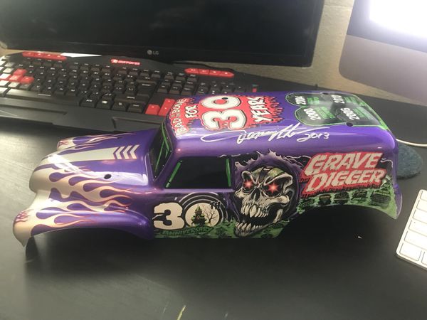 xmaxx grave digger body