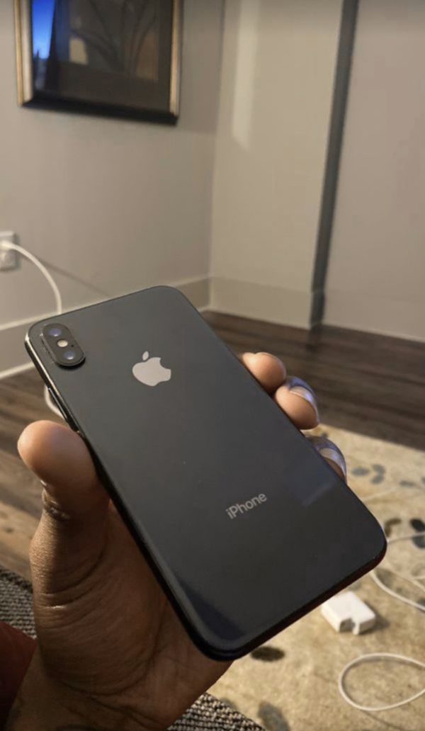 Apple iPhone 10X In 100% Gr8 Condition for Sale in Atlanta, GA - OfferUp