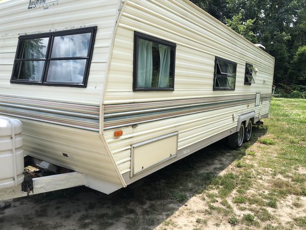 1990 layton travel trailer