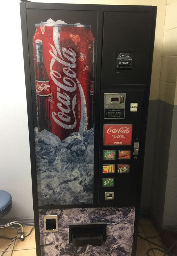 Coca cola vending machine for Sale in Las Vegas, NV - OfferUp