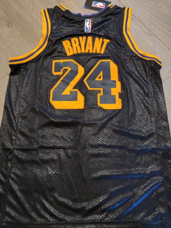 kobe bryant lakers 24 jersey