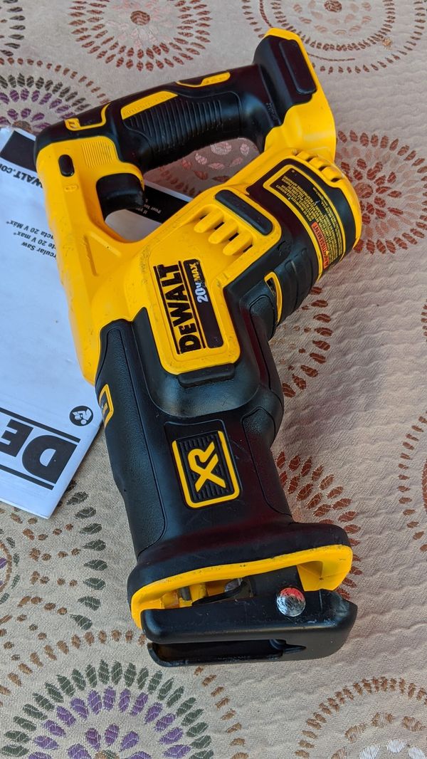 DEWALT XR 20-VOLT MAX LITHIUM ION BRUSHLESS CORDLESS HACKSAW ...