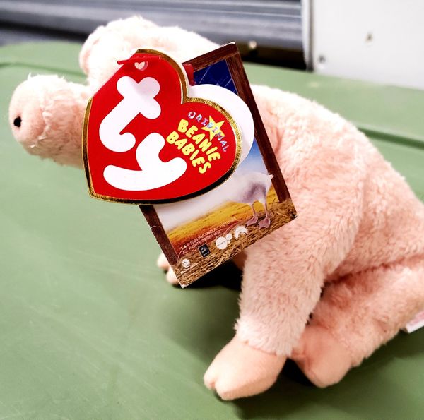wilbur the pig stuffed animal