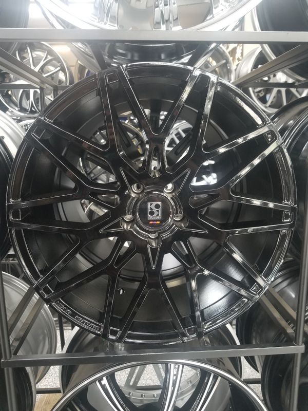 20 inch Giovanna Koko Kuture Funen wheels and Tires staggered 5x112