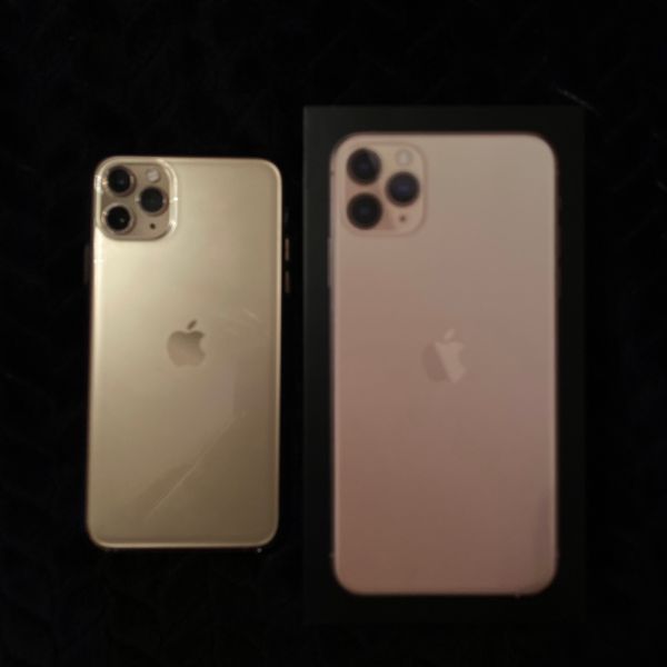 iPhone 11 Pro Max gold for Sale in Houston, TX - OfferUp