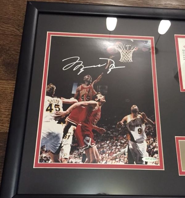 MICHAEL JORDAN SIGNED UDA Upper Deck CHICAGO BULLS FRAMED 8x10 Photo W ...