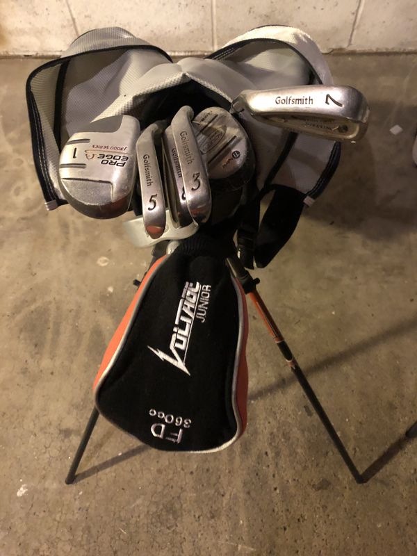 acuity junior golf set