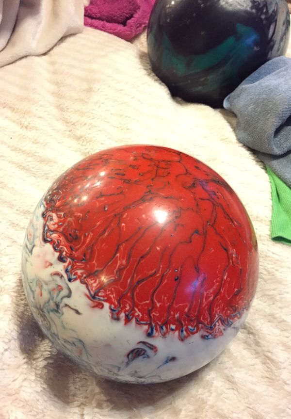 AMF VOIT AMERICAN O (fireball) 12.6lbs vintage bowling ball for Sale in